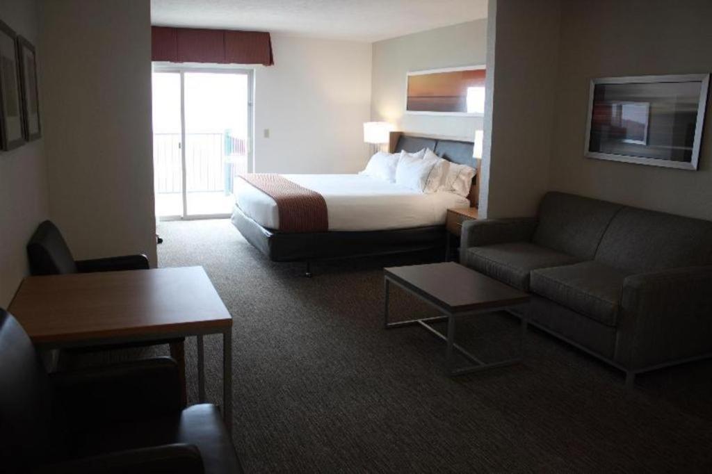 Holiday Inn Express Munising-Lakeview Hotel By Ihg Bagian luar foto