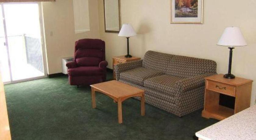 Holiday Inn Express Munising-Lakeview Hotel By Ihg Bagian luar foto
