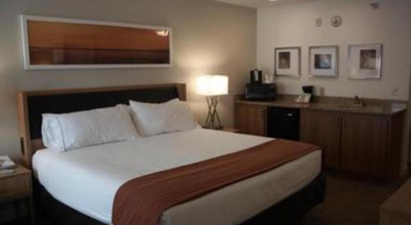 Holiday Inn Express Munising-Lakeview Hotel By Ihg Bagian luar foto