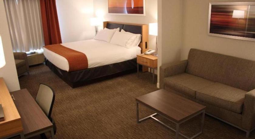 Holiday Inn Express Munising-Lakeview Hotel By Ihg Bagian luar foto