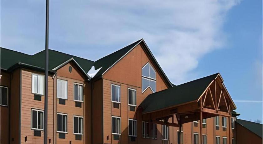 Holiday Inn Express Munising-Lakeview Hotel By Ihg Bagian luar foto