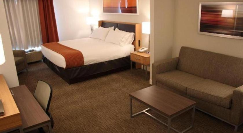 Holiday Inn Express Munising-Lakeview Hotel By Ihg Bagian luar foto