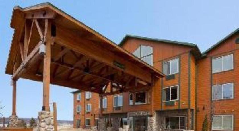 Holiday Inn Express Munising-Lakeview Hotel By Ihg Bagian luar foto
